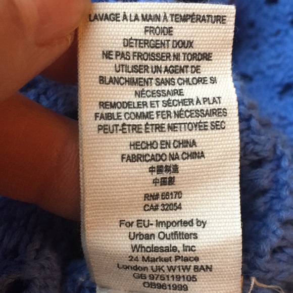 Free People 🌺 Crochet Crop Sweater Size Medium - Picture 8 of 8